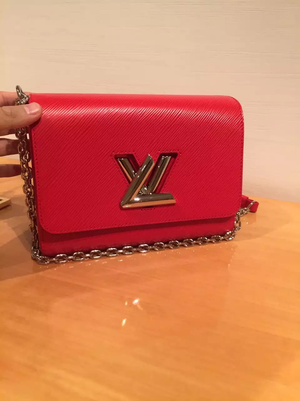 Real Louis Vuitton Twist Lock MM Bag M50523 Red
